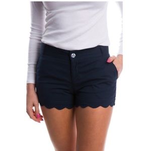 Lauren James poplin 3” inseam navy scalloped short